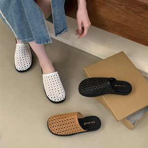 2025 New French Hollow Woven Closed-Toe Slippers for Women Thick Sole Trendy Slip-On Sandals