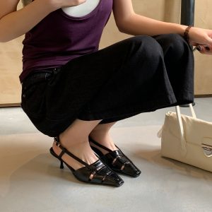 Vintage Hollow Out Closed Toe Sandals for Women Summer New Style Versatile Genuine Leather One Strap Kitten Heel Dress Shoes